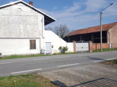 Casa indipendente su 4 lati a Cigliano