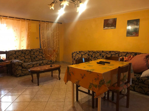 Casa semindipendente a Candia