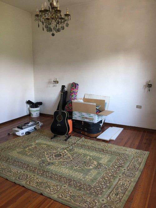 Cascinale libero su tre lati a Cigliano