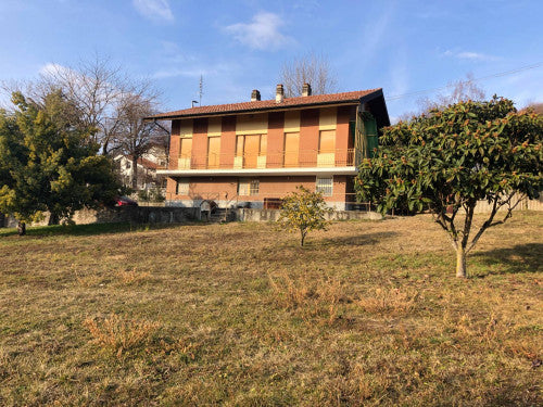 Villa indipendente libera sui 4 lati a Montalenghe