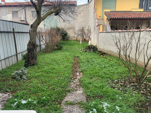 Casa semindipendente a Cigliano