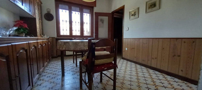 Casa indipendente su tre lati a Lamporo