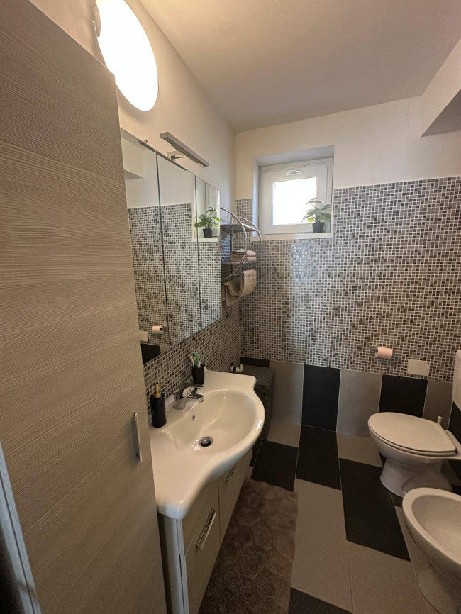 Porzione di villa indipendente in Leinì