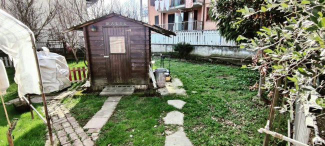 Porzione di villa indipendente in Leinì