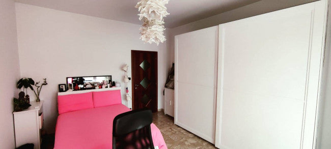 Porzione di villa indipendente in Leinì