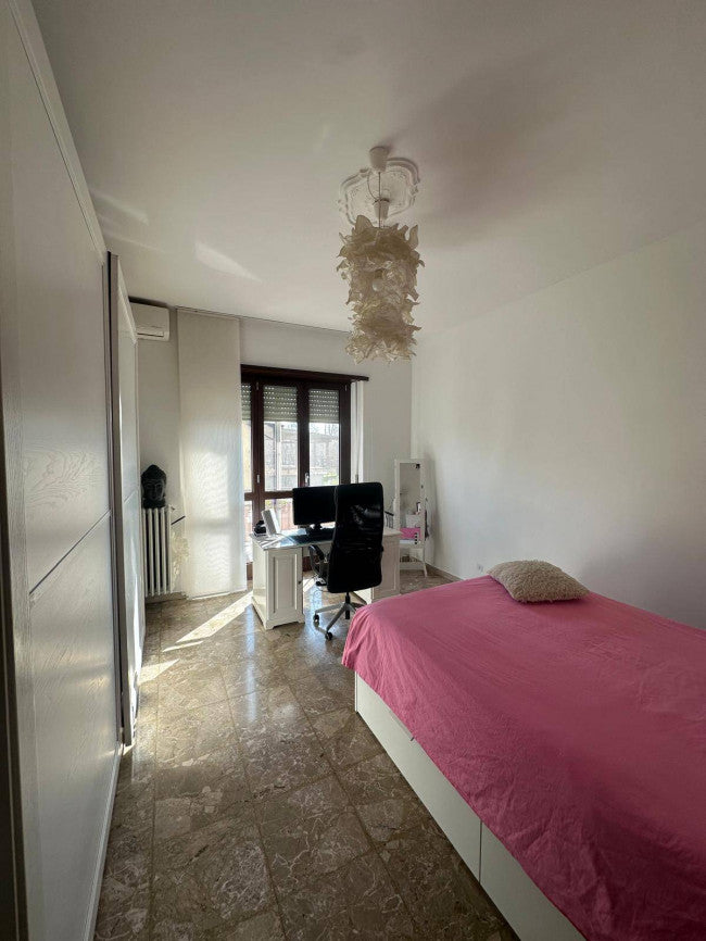 Porzione di villa indipendente in Leinì