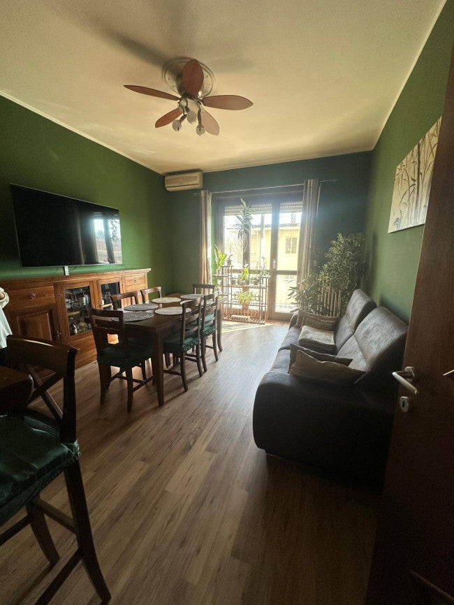 Porzione di villa indipendente in Leinì