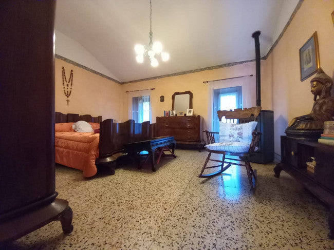 Casa indipendente su 2 lati a Vische