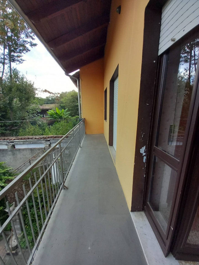 Casa indipendente su 2 lati a Vische