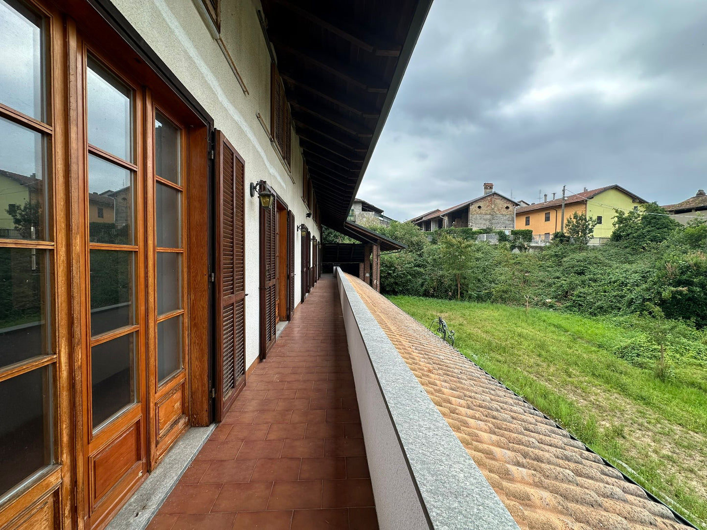 Villa libera su 4 lati con giardino a Foglizzo