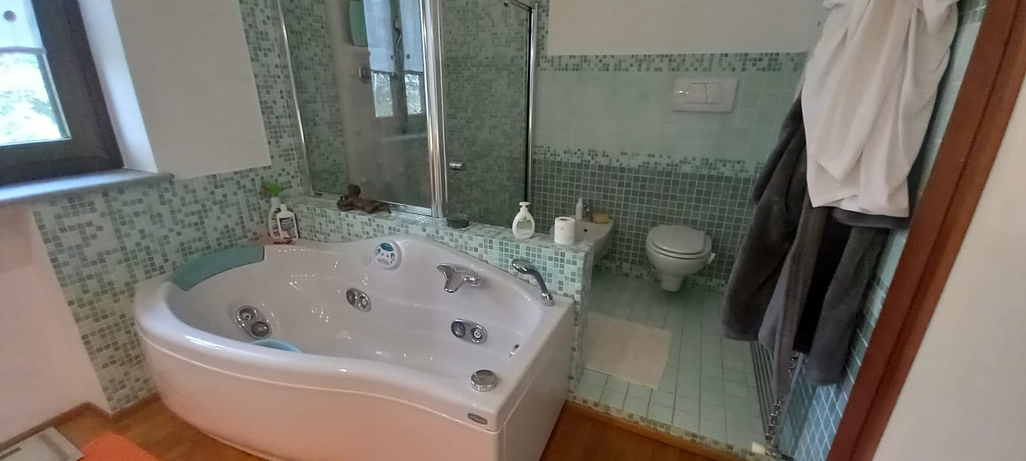 Villa libera su tre lati a Gassino