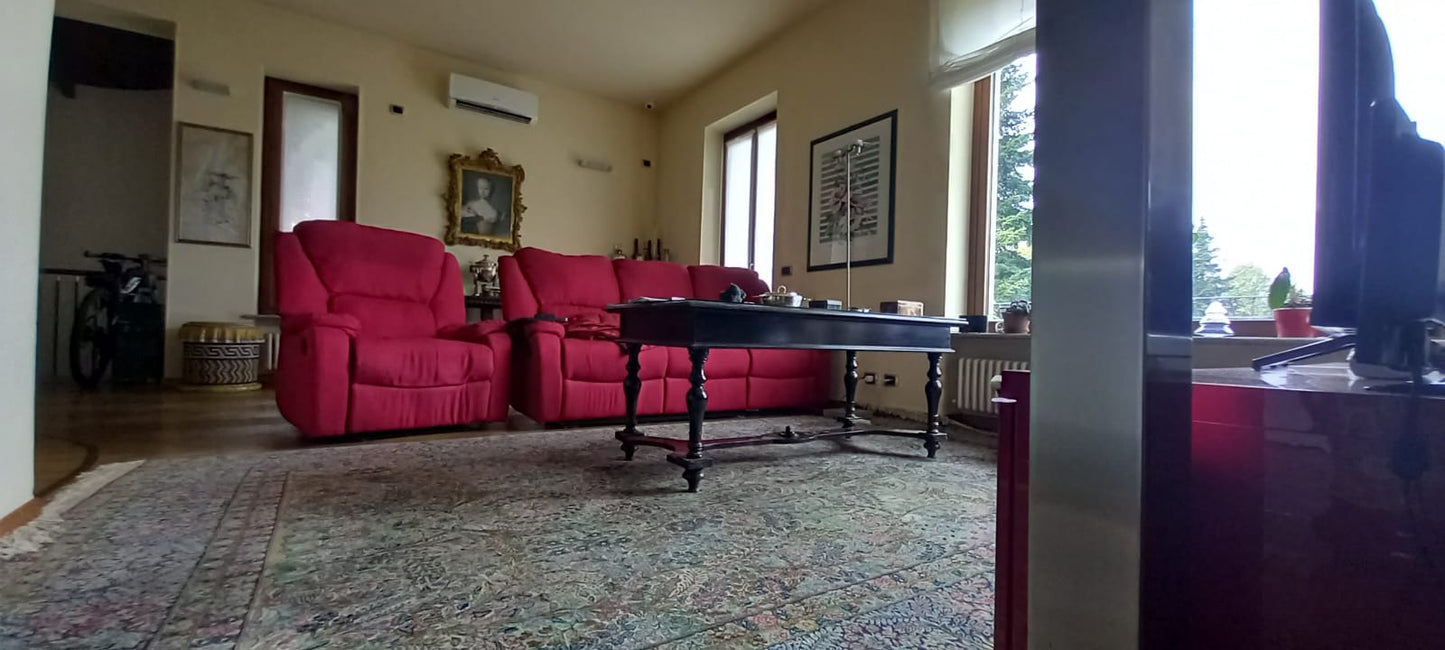 Villa libera su tre lati a Gassino