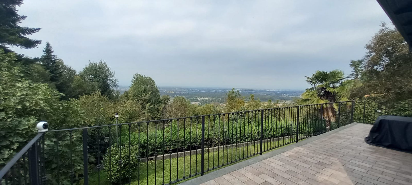 Villa libera su tre lati a Gassino