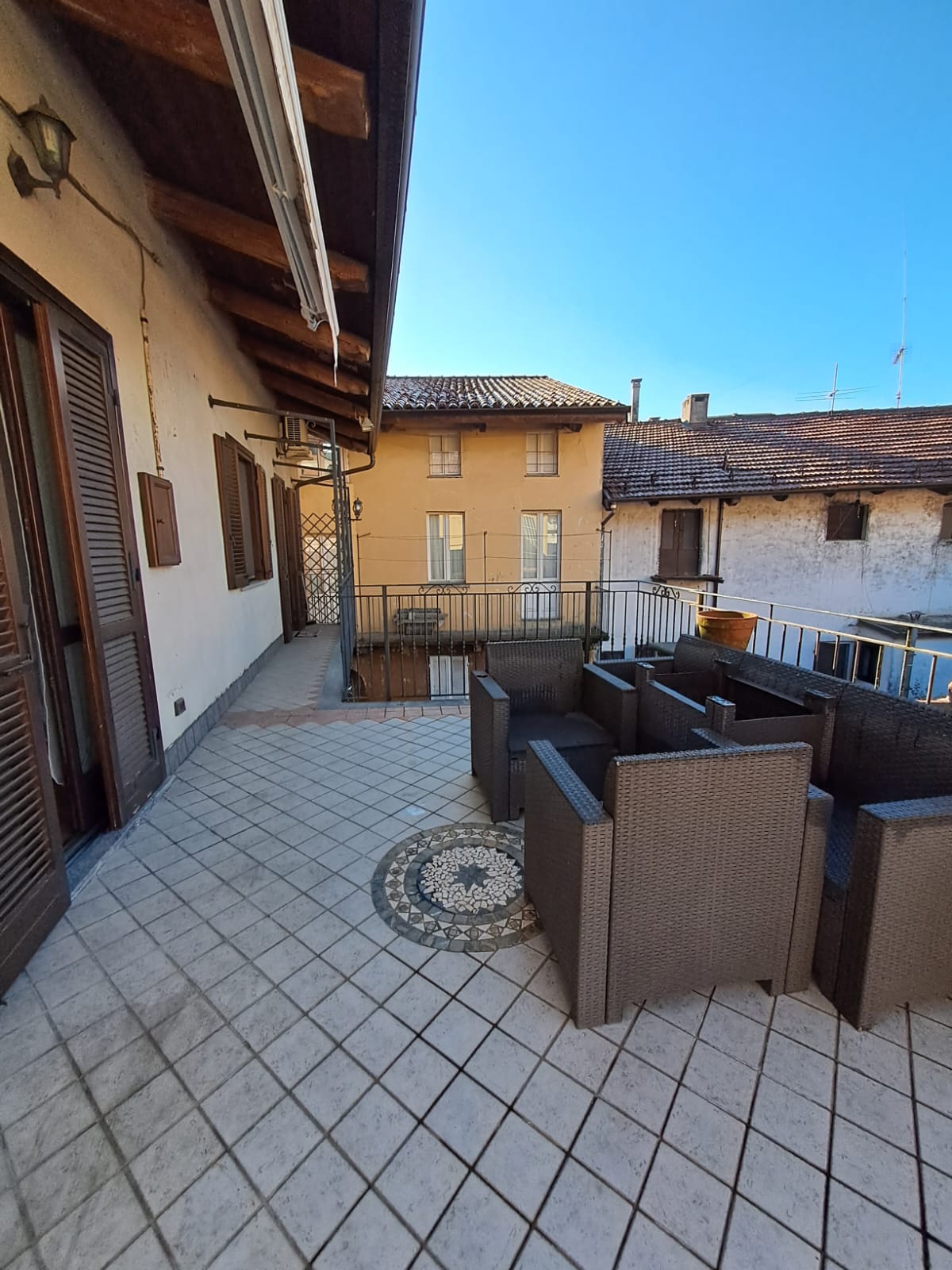 Attico completamente ristrutturato in centro a Caluso