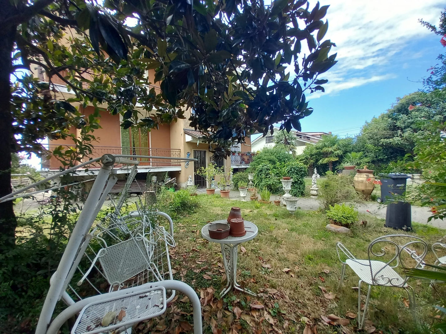 Villa bifamiliare libera su 4 lati a Mazzè