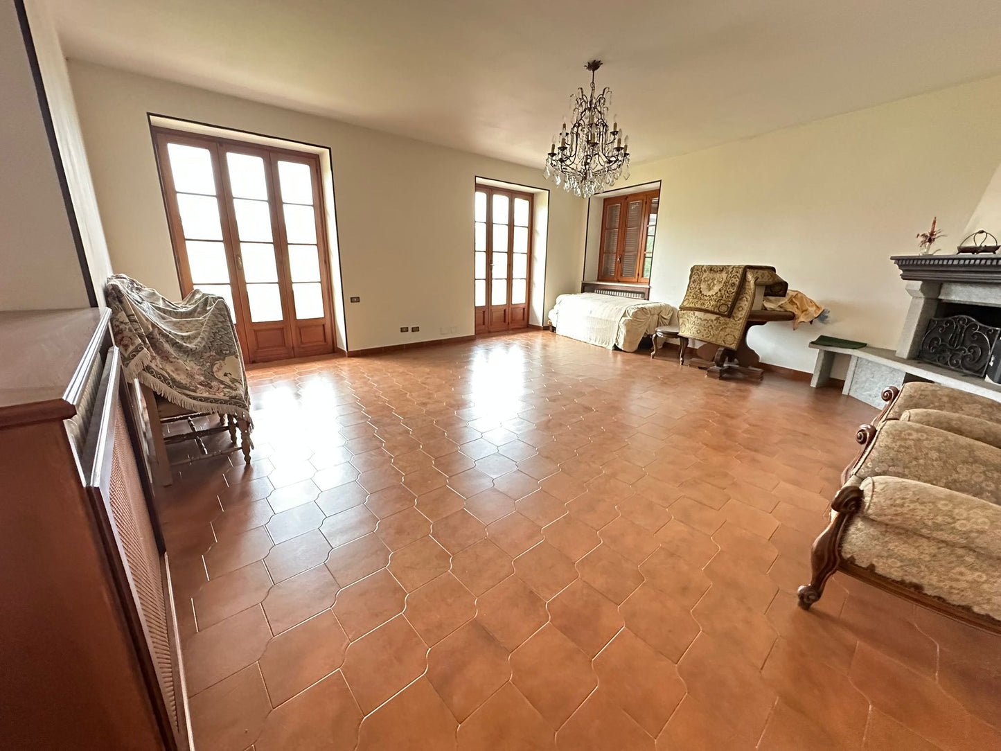 Villa libera su 4 lati con giardino a Foglizzo